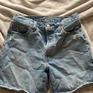 Signature by Levi Strauss Blue Jean Shorts Distressed Cut-Off